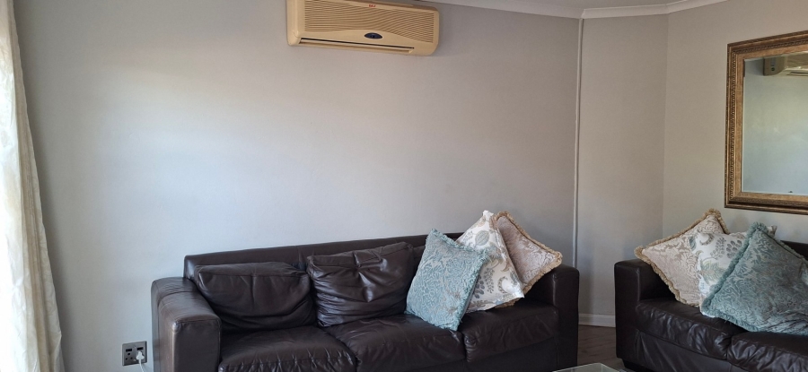 3 Bedroom Property for Sale in Abbotsford Eastern Cape